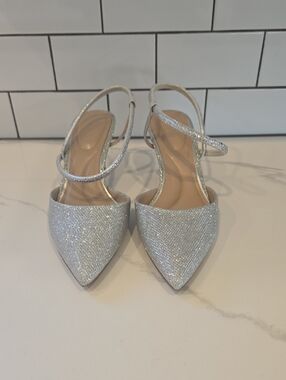 Silver Glitter Pointed Toe Slingback Kitten Heels - Women's Dress Shoes